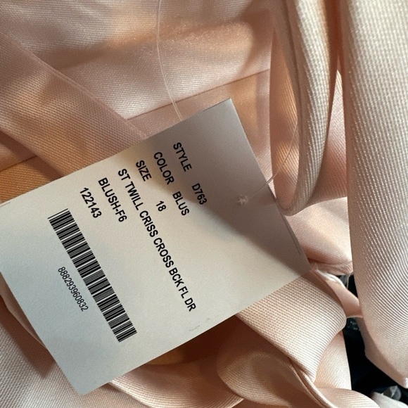 Alfred Sung Twill Strappy Criss Cross Back Gown Dress Size 18 NWT - Picture 5 of 5